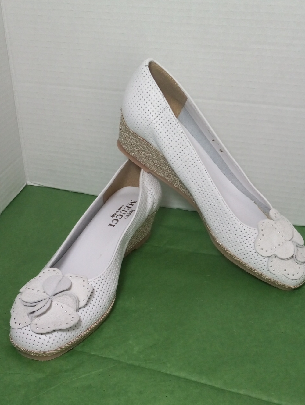 Sesto Meucci White Perforated Floral Espadrille Wedges Size 7